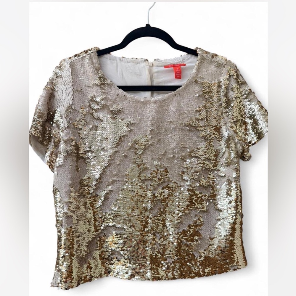 Chelsea & Violet Gold Sequin Short Sleeve Top